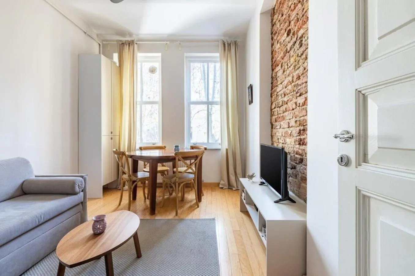 이스탄불 Warm Cozy Charming 2Bd2Bath Galatatower Gem! #256 아파트